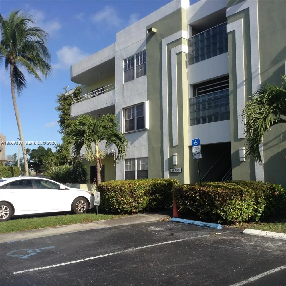 10755 SW 108th Ave #201 Miami, FL 33176
