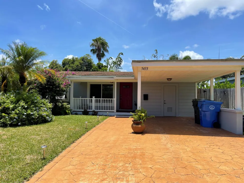 5433 NE 5TH AVENUE Oakland Park, FL 33334