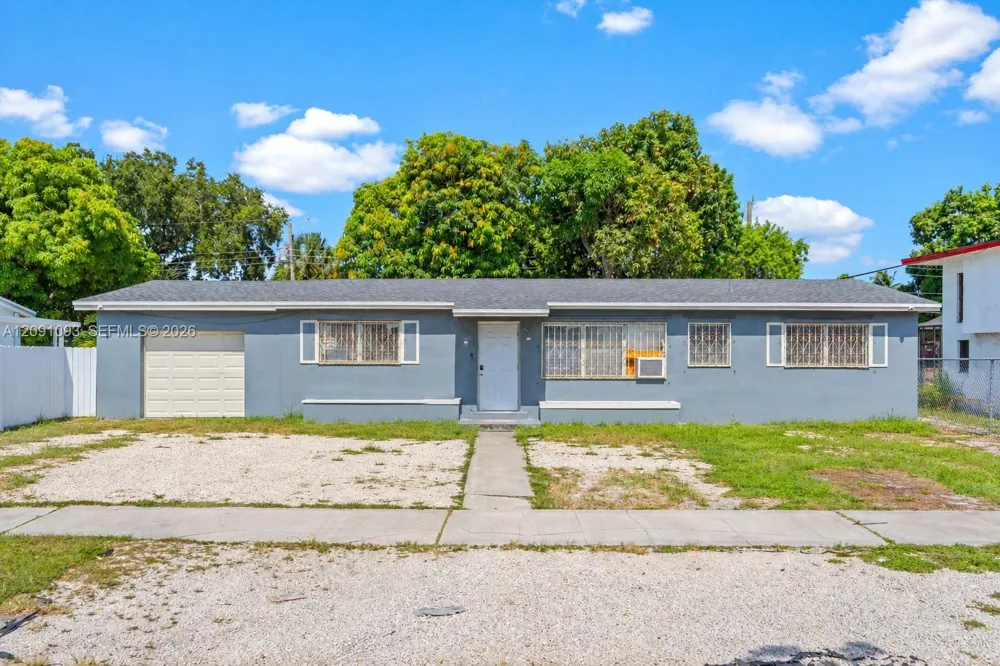 16935 NW 38th Ct Miami Gardens, FL 33055