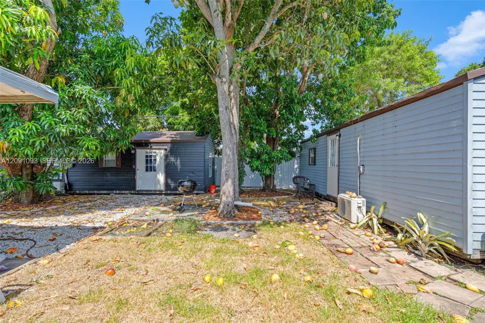 16935 NW 38th Ct Miami Gardens, FL 33055