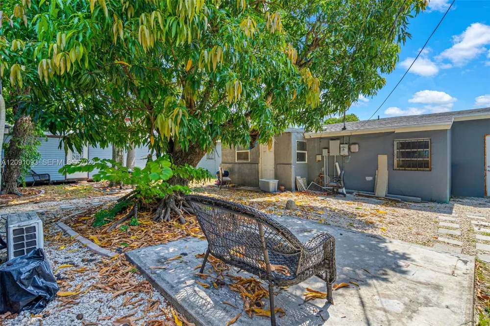 16935 NW 38th Ct Miami Gardens, FL 33055