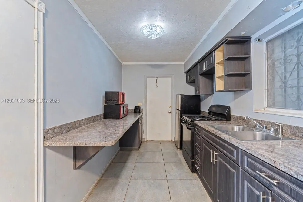 16935 NW 38th Ct Miami Gardens, FL 33055