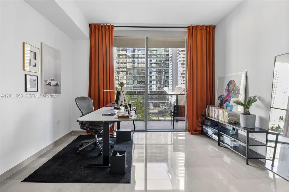 88 SW 7th St #809 Miami, FL 33130
