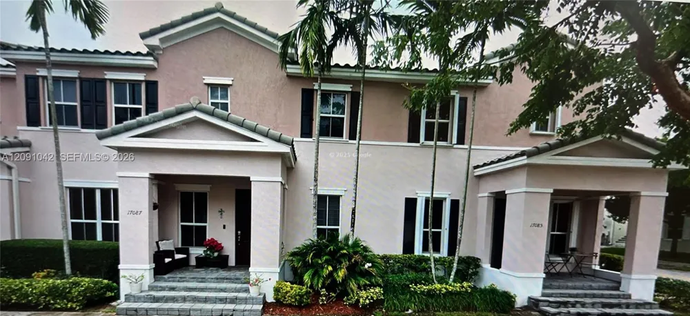 17087 SW 93rd St Miami, FL 33196