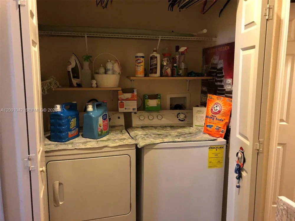 17087 SW 93rd St Miami, FL 33196