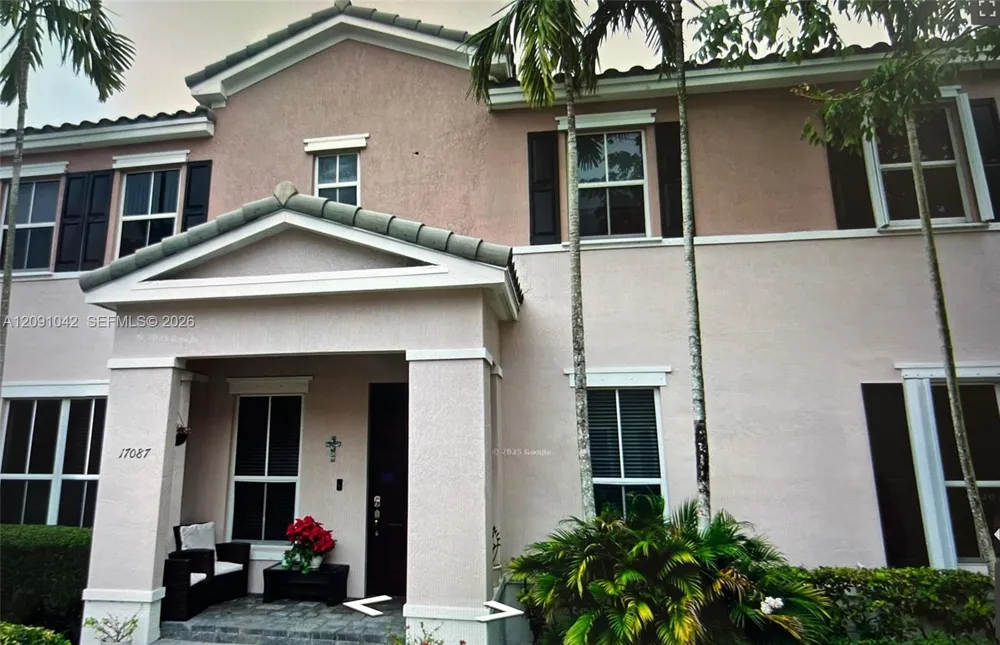 17087 SW 93rd St Miami, FL 33196