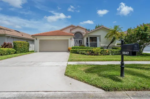 9847 Harbour Lake Circle