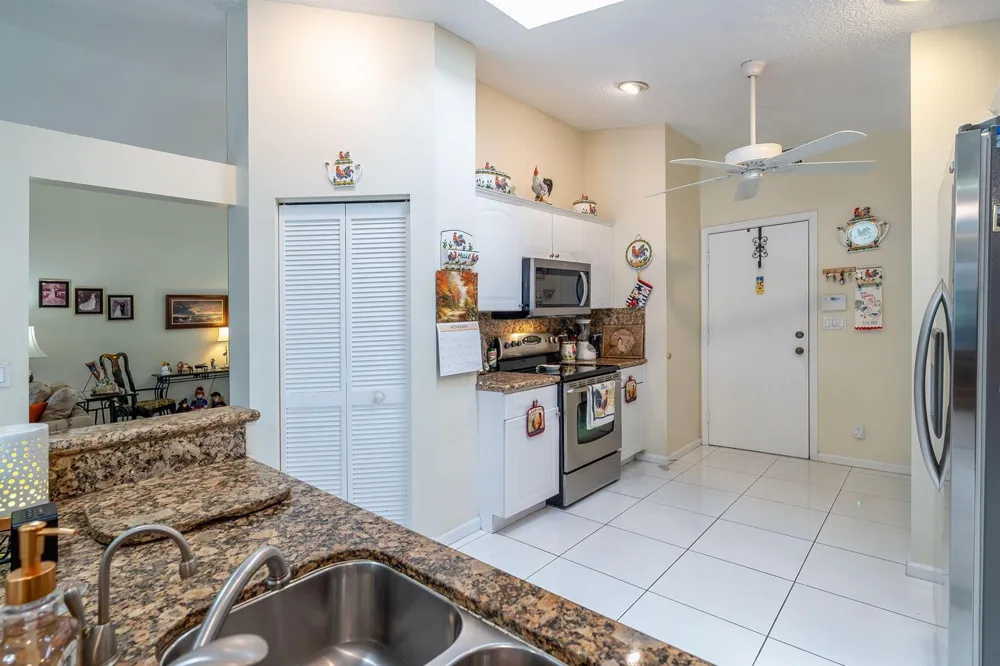 9847 Harbour Lake Circle Boynton Beach, FL 33437
