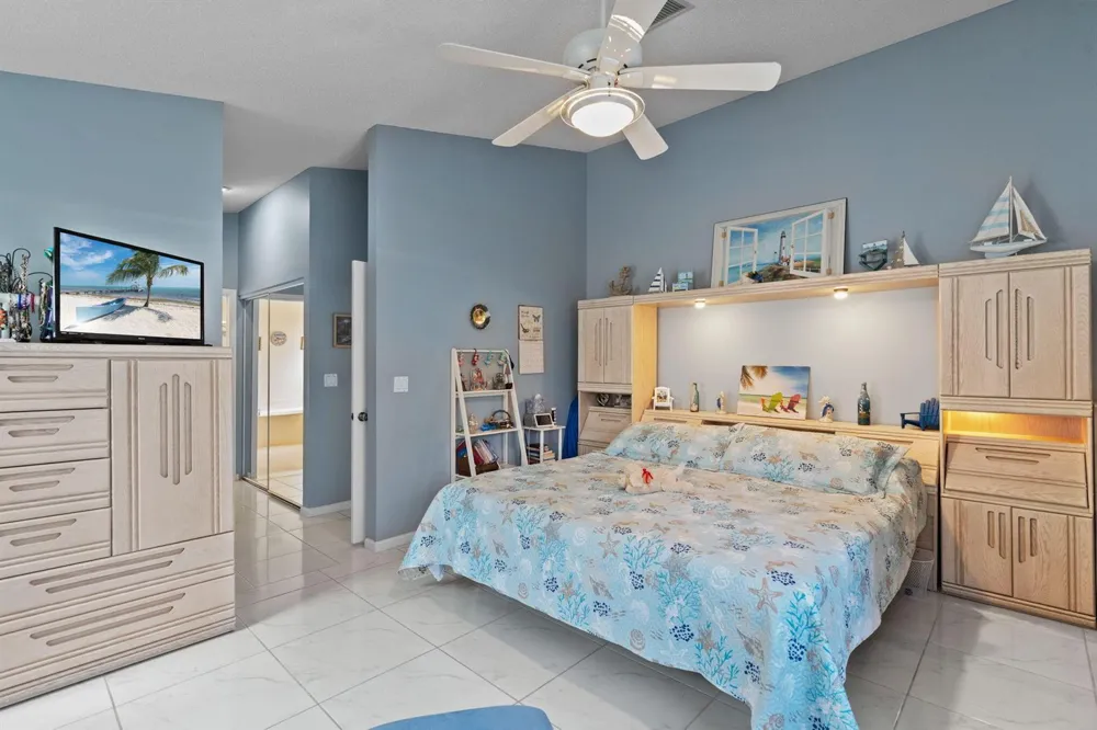 9847 Harbour Lake Circle Boynton Beach, FL 33437