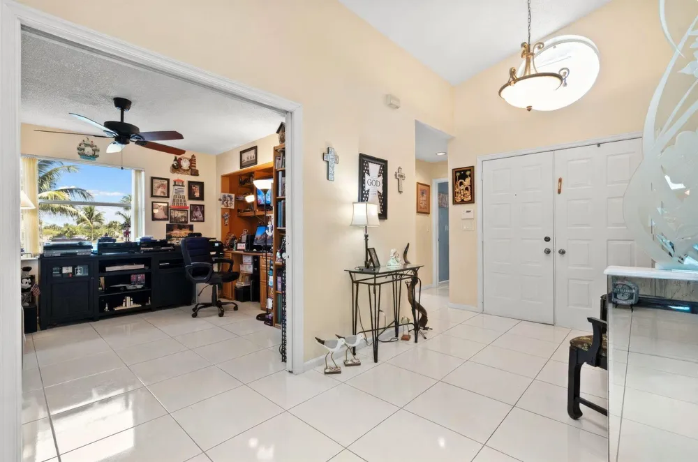 9847 Harbour Lake Circle Boynton Beach, FL 33437