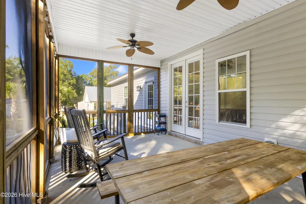 204 Doe Ridge Road Hampstead, NC 28443