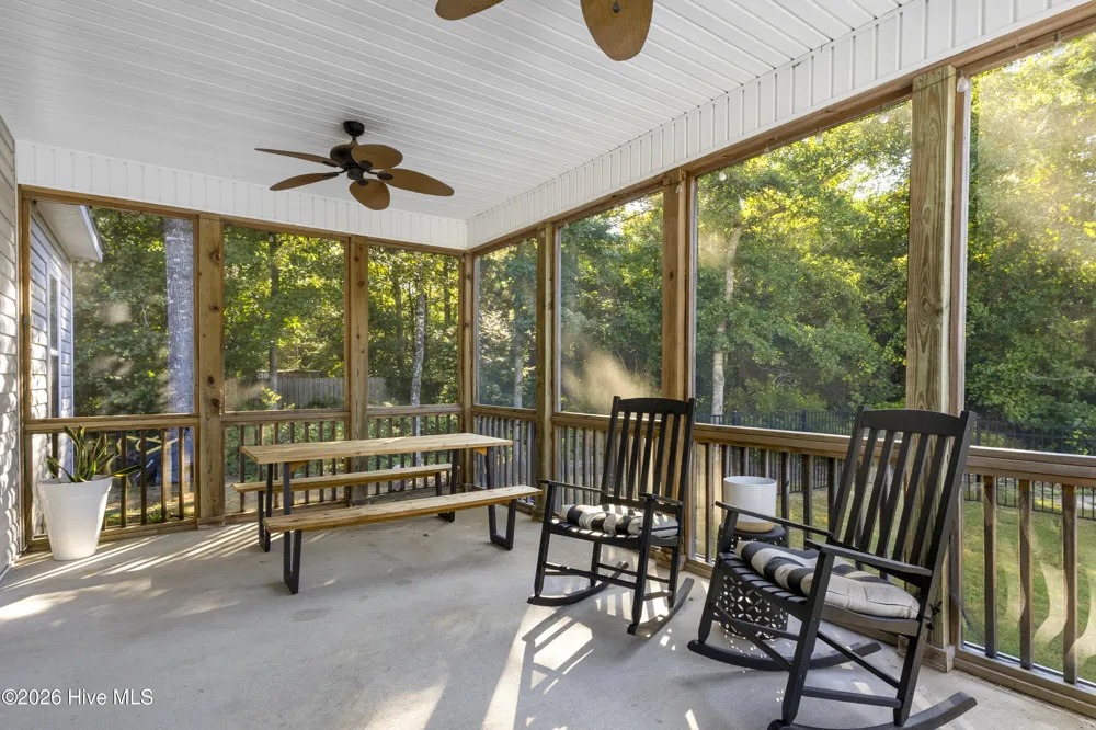 204 Doe Ridge Road Hampstead, NC 28443