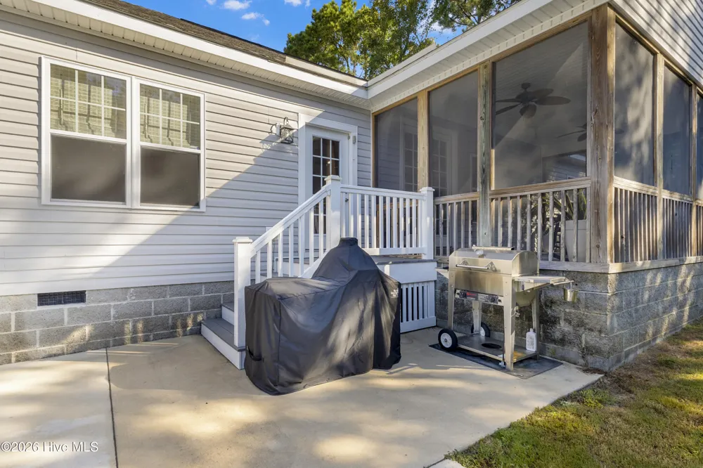 204 Doe Ridge Road Hampstead, NC 28443