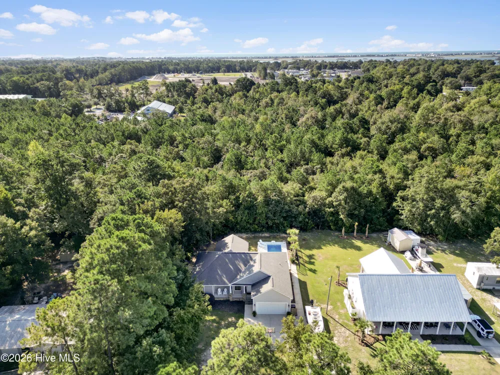 204 Doe Ridge Road Hampstead, NC 28443