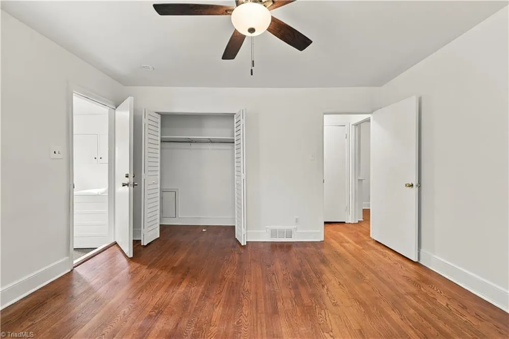 5038 Pinewood Drive Winston-Salem, NC 27106