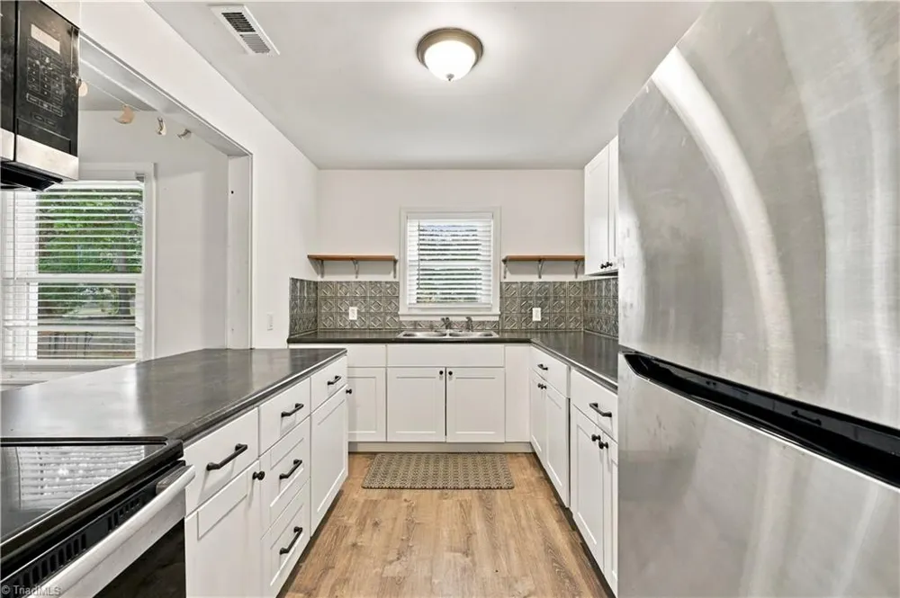 5038 Pinewood Drive Winston-Salem, NC 27106