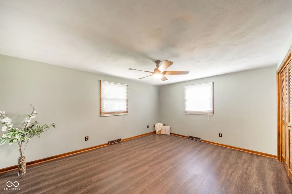 1375 E 240 Anderson, IN 46012