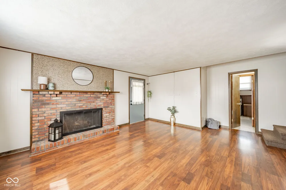 1375 E 240 Anderson, IN 46012