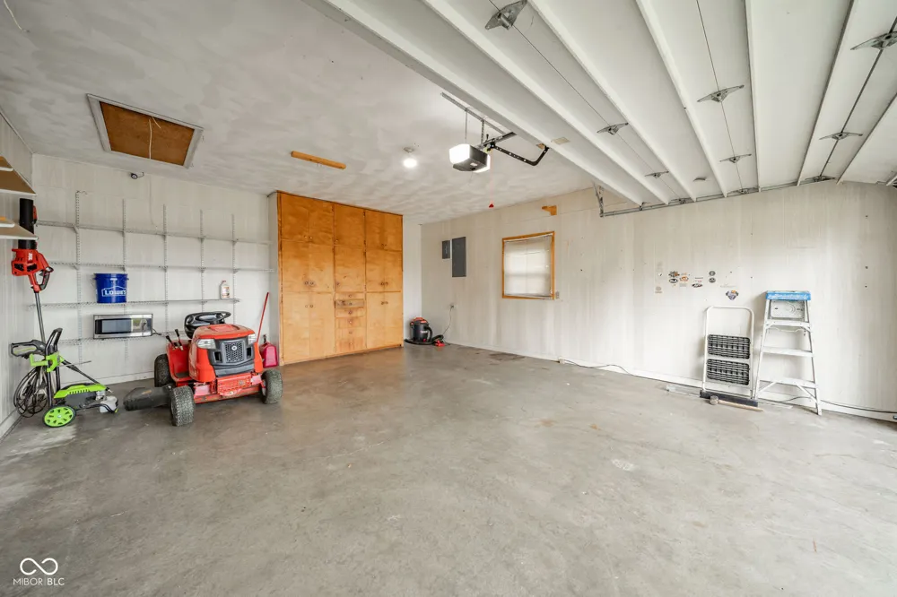 1375 E 240 Anderson, IN 46012
