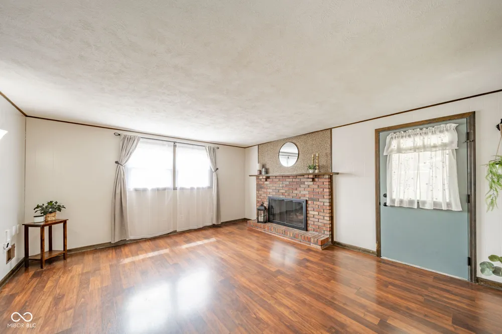 1375 E 240 Anderson, IN 46012
