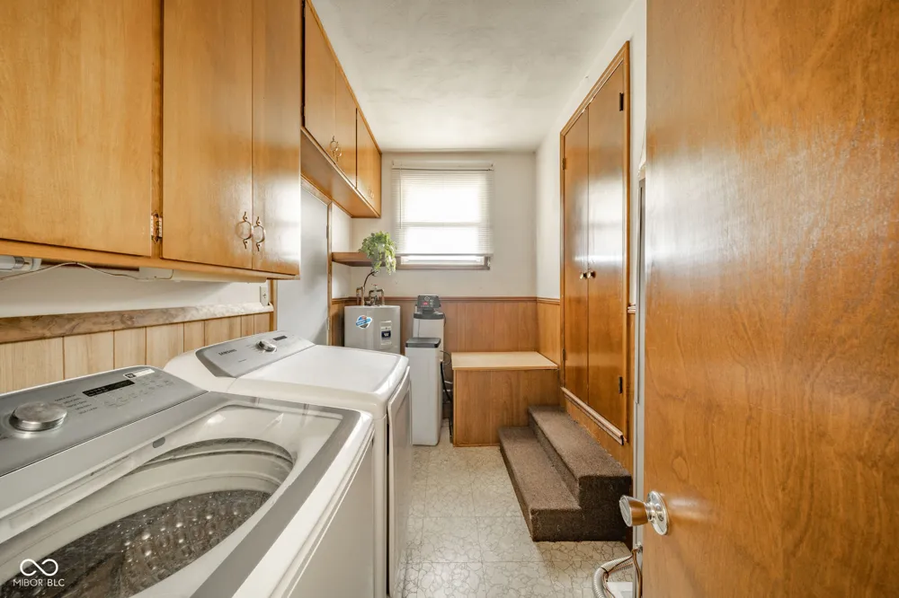 1375 E 240 Anderson, IN 46012