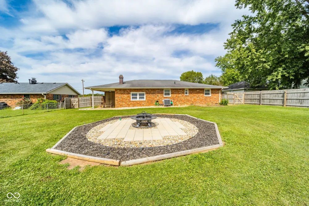 1375 E 240 Anderson, IN 46012