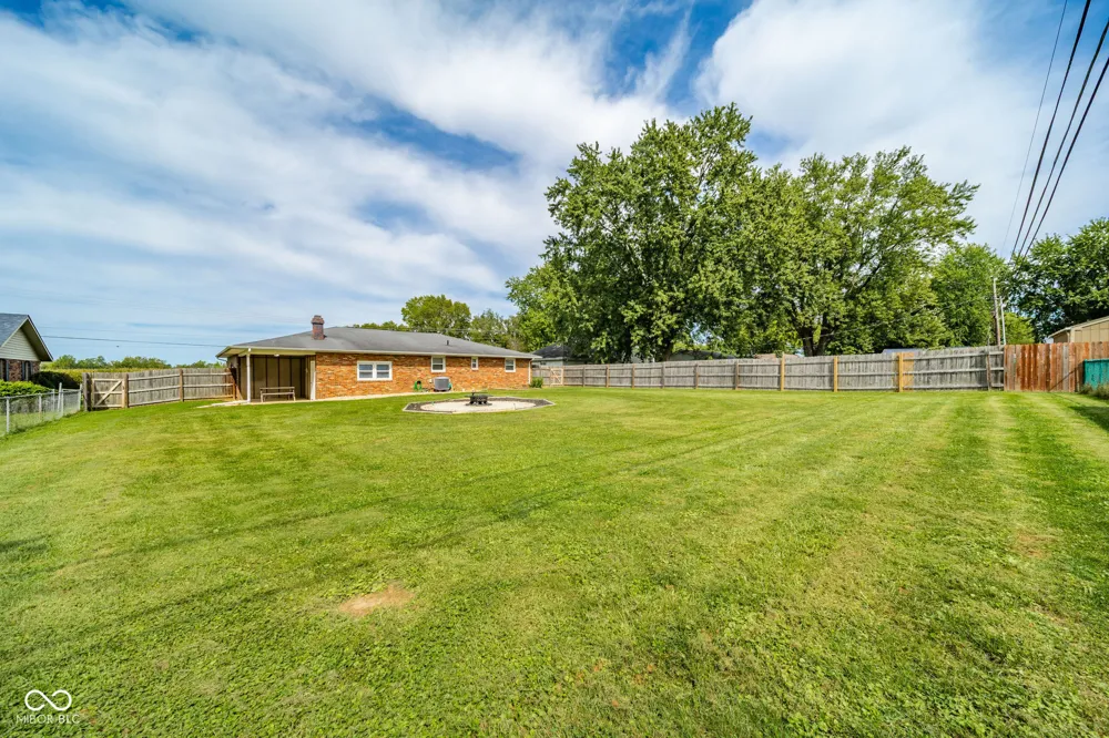 1375 E 240 Anderson, IN 46012