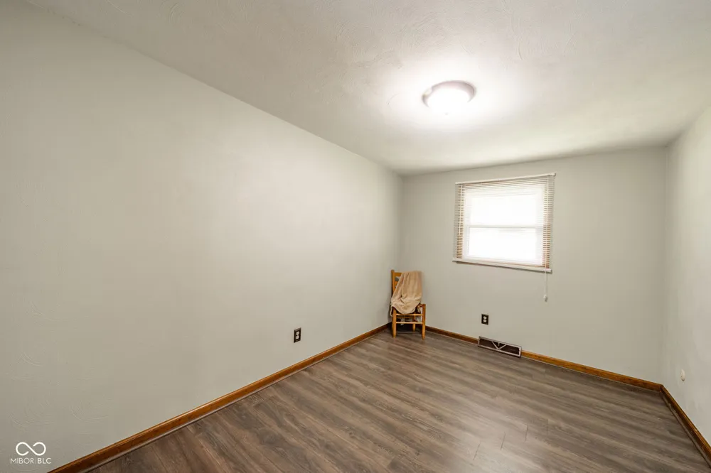 1375 E 240 Anderson, IN 46012