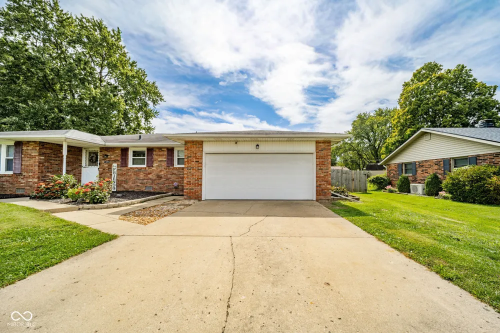 1375 E 240 Anderson, IN 46012