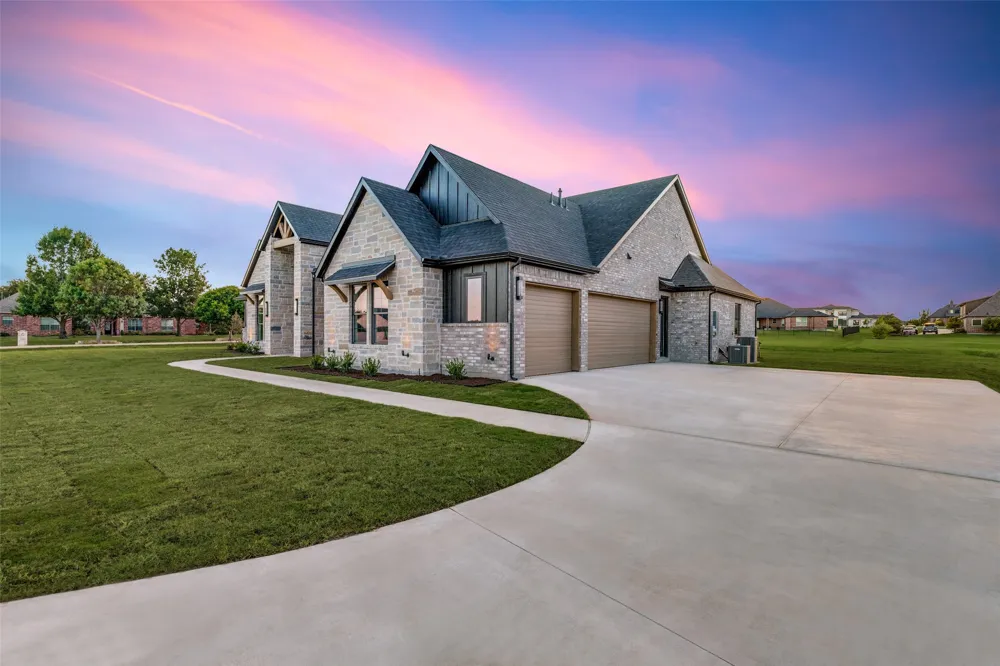 6715 Lakeview Drive McKinney, TX 75071
