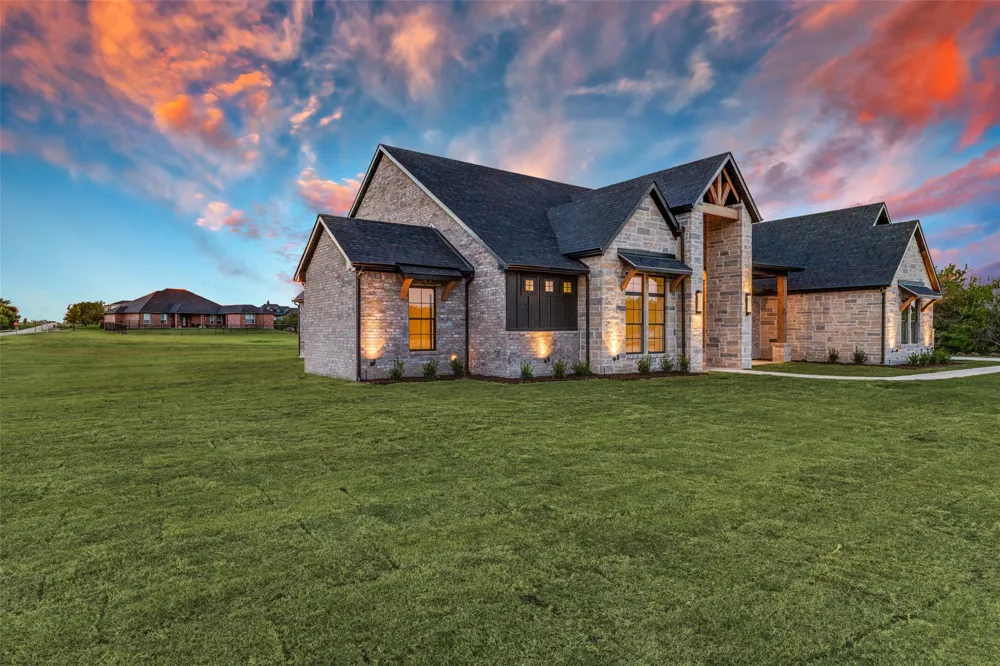 6715 Lakeview Drive McKinney, TX 75071