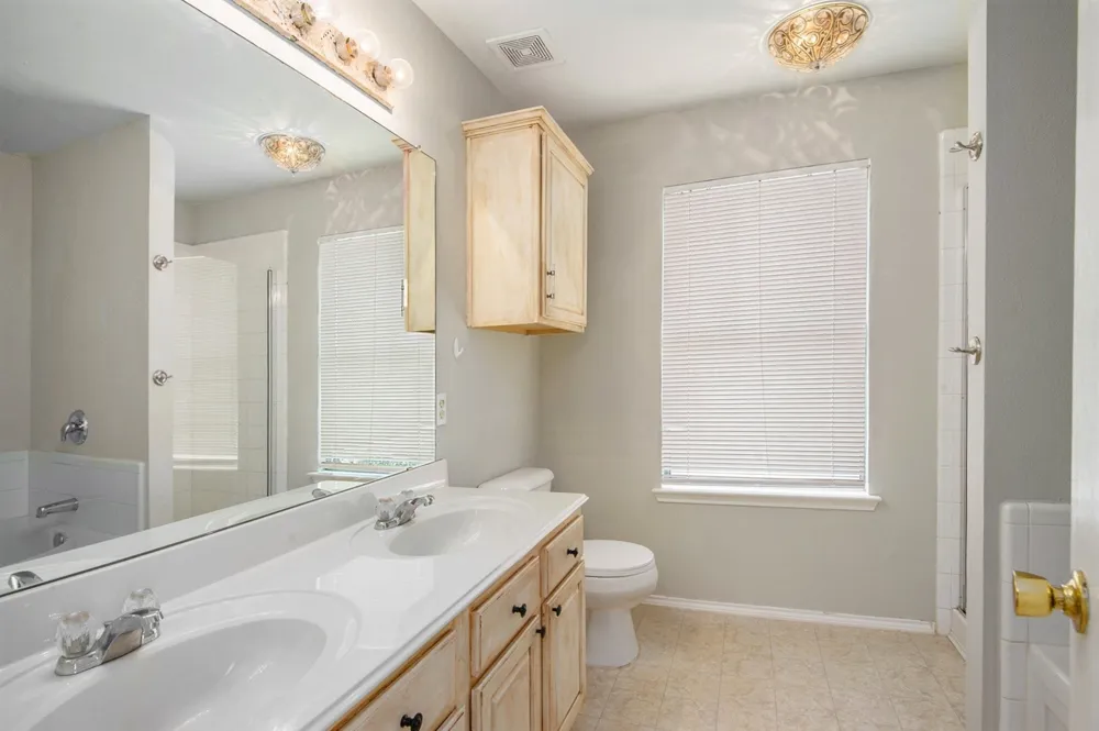 4225 Silverwood Trail Fort Worth, TX 76244
