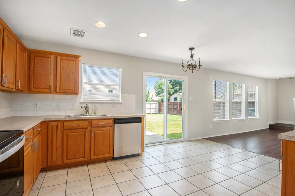 4225 Silverwood Trail Fort Worth, TX 76244