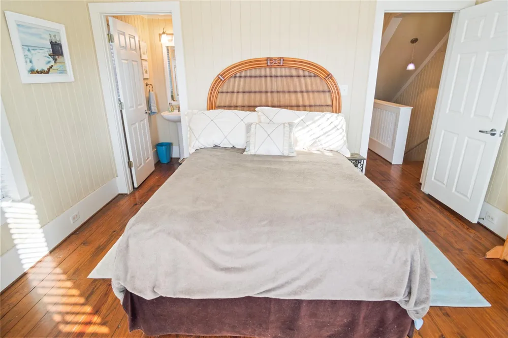 2205 Nelson Avenue Port Bolivar, TX 77650