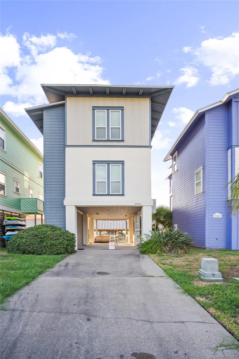 2205 Nelson Avenue Port Bolivar, TX 77650