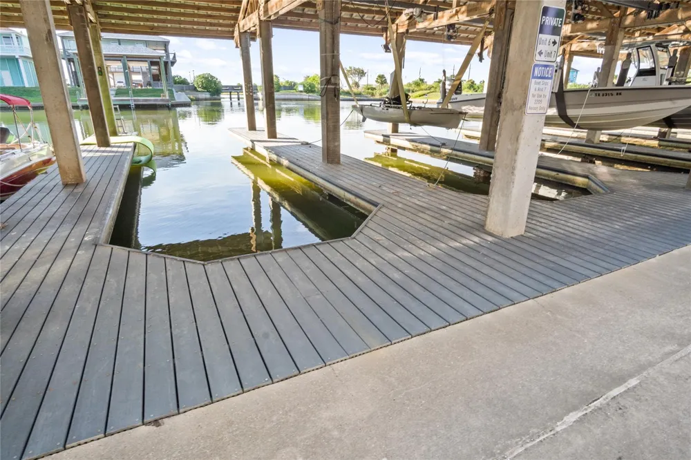 2205 Nelson Avenue Port Bolivar, TX 77650