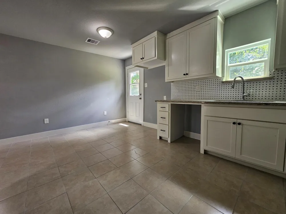 2129 Raspberry Lane Pasadena, TX 77502
