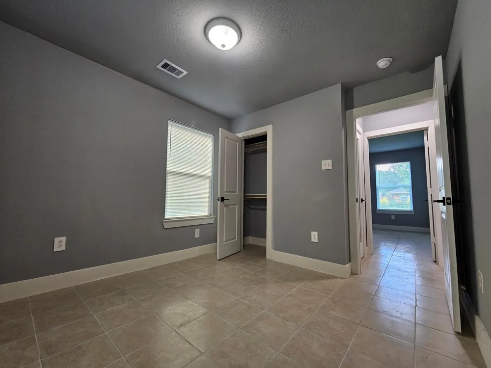 2129 Raspberry Lane Pasadena, TX 77502