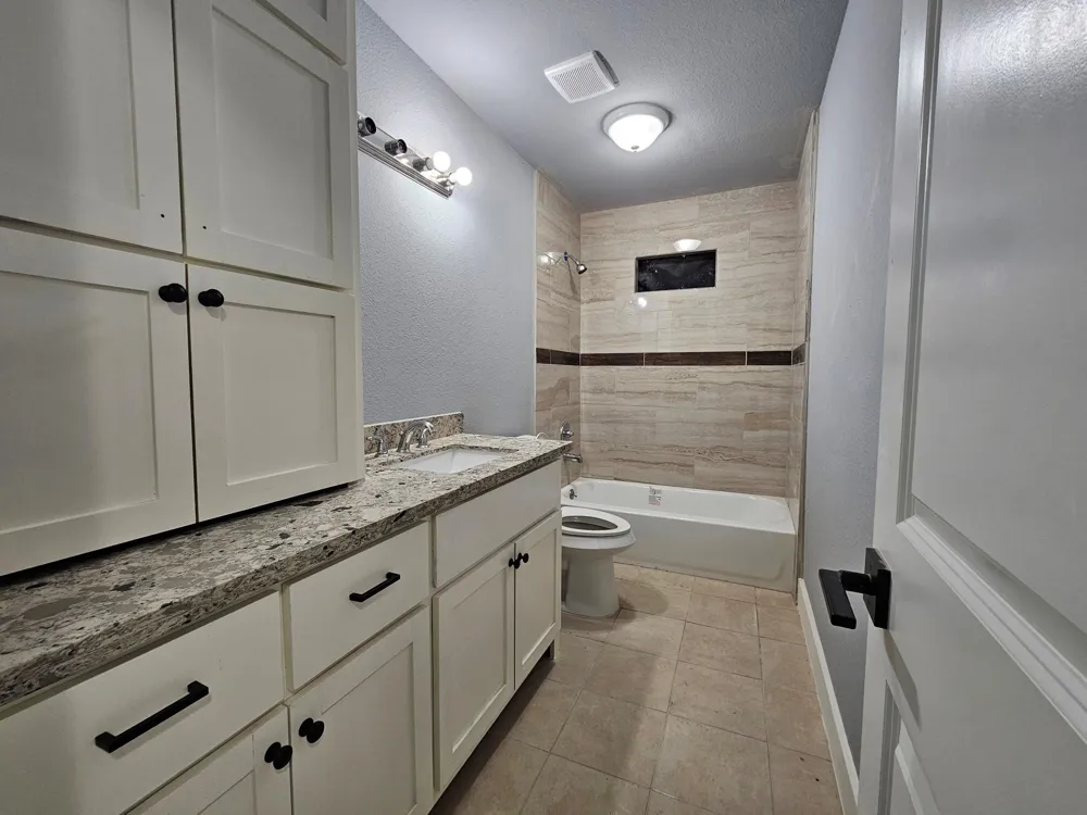 2129 Raspberry Lane Pasadena, TX 77502