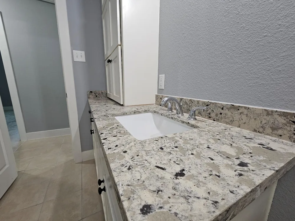 2129 Raspberry Lane Pasadena, TX 77502
