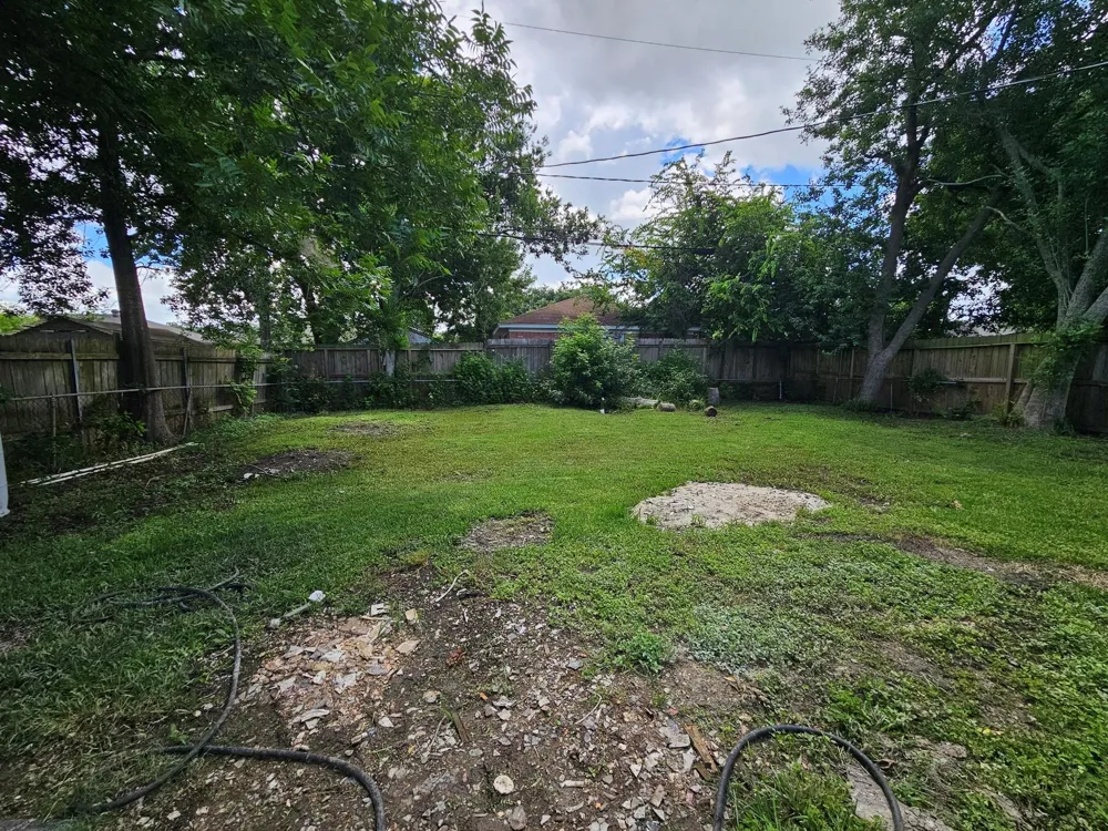 2129 Raspberry Lane Pasadena, TX 77502