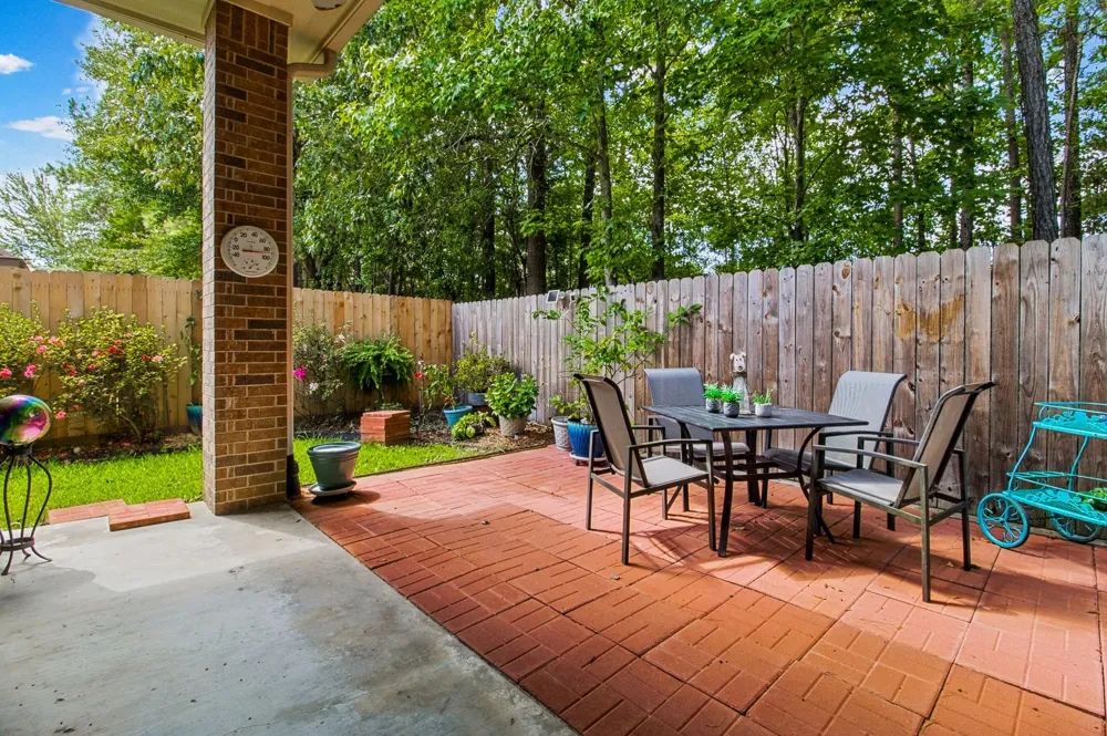 102 Sunshine Lane Livingston, TX 77351