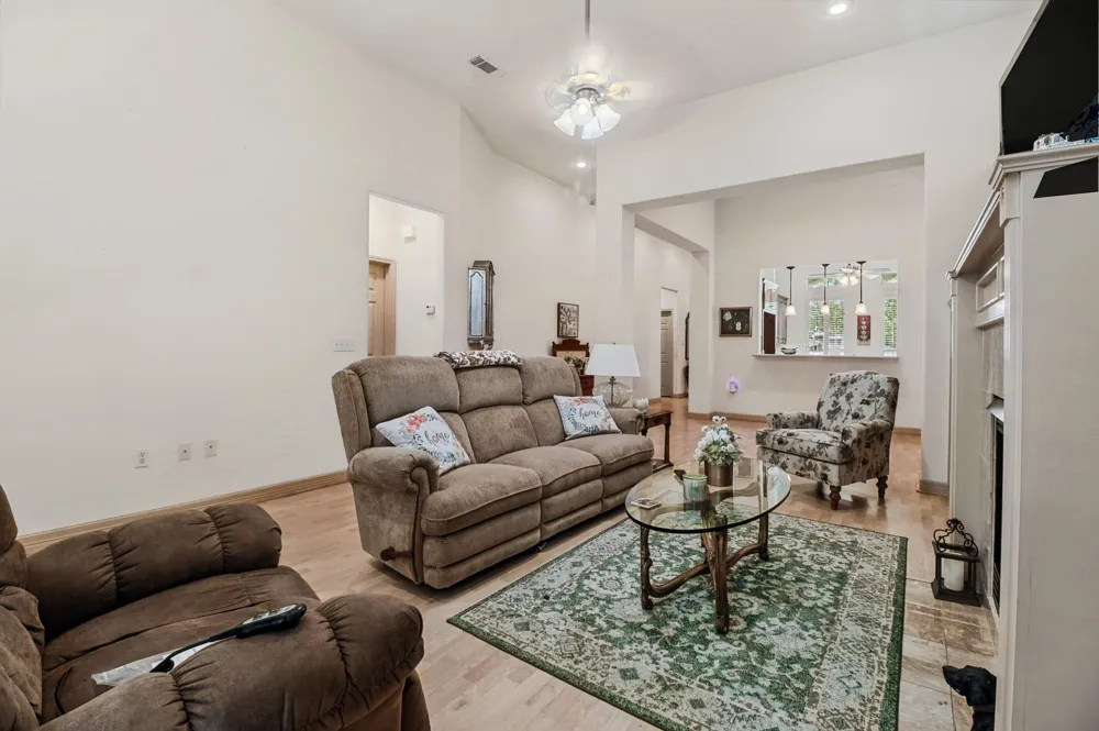 102 Sunshine Lane Livingston, TX 77351