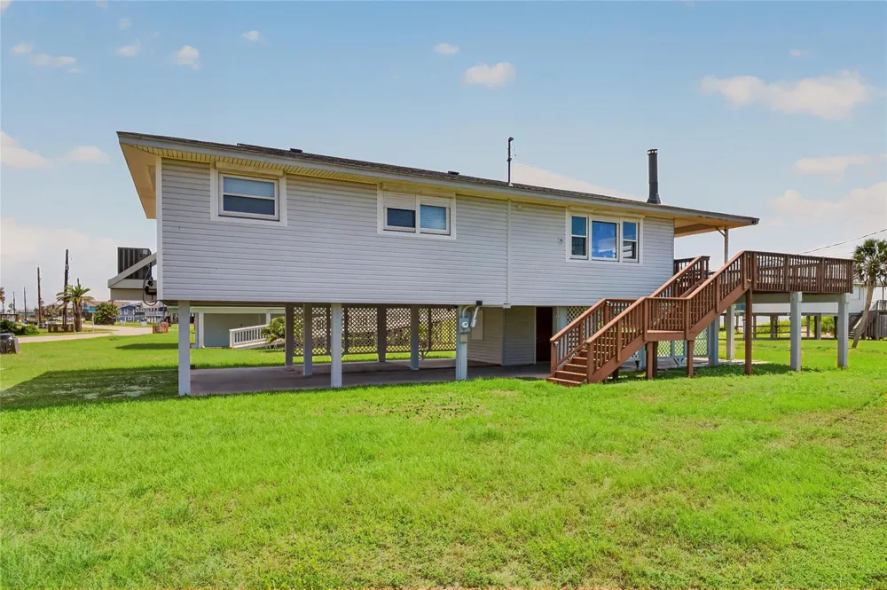 16713 Jamaica Beach Road Jamaica Beach, TX 77554
