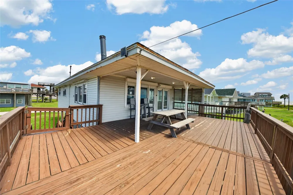16713 Jamaica Beach Road Jamaica Beach, TX 77554