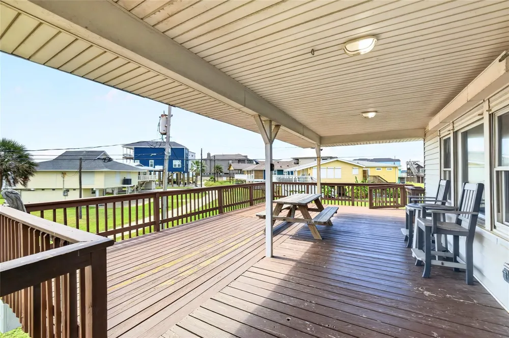 16713 Jamaica Beach Road Jamaica Beach, TX 77554
