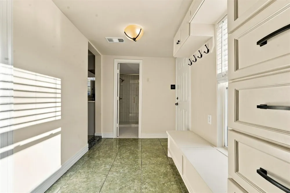 1110 Cordell Street Houston, TX 77009