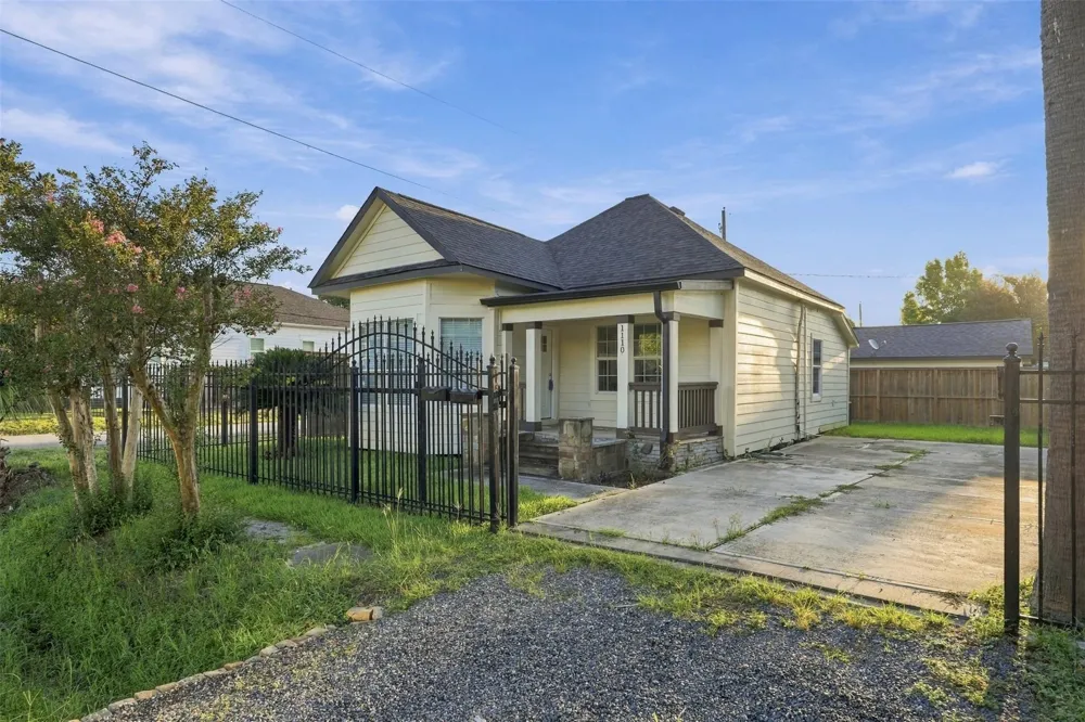 1110 Cordell Street Houston, TX 77009