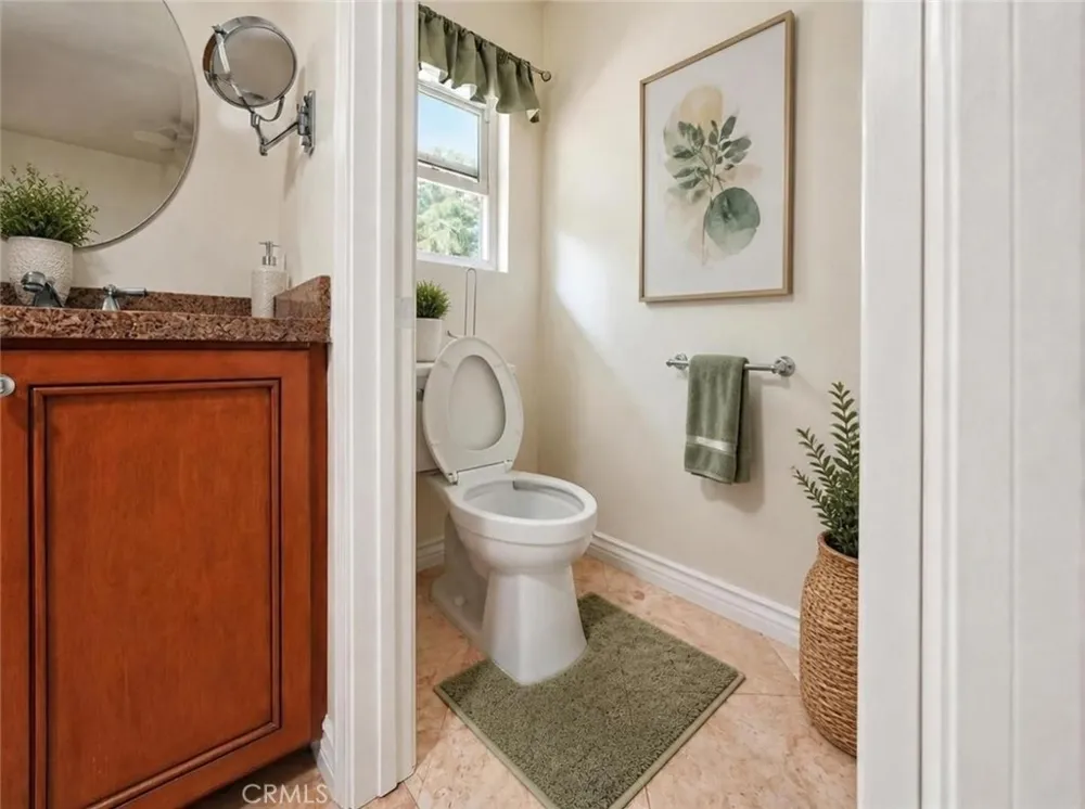 9881 Foxrun Drive North Tustin, CA 92705