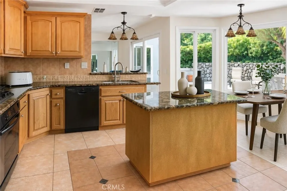 9881 Foxrun Drive North Tustin, CA 92705